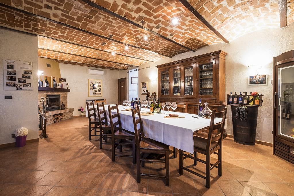 Costa Catterina B&B Castagnito Dış mekan fotoğraf