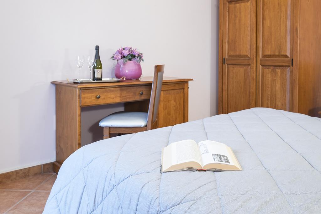 Costa Catterina B&B Castagnito Dış mekan fotoğraf